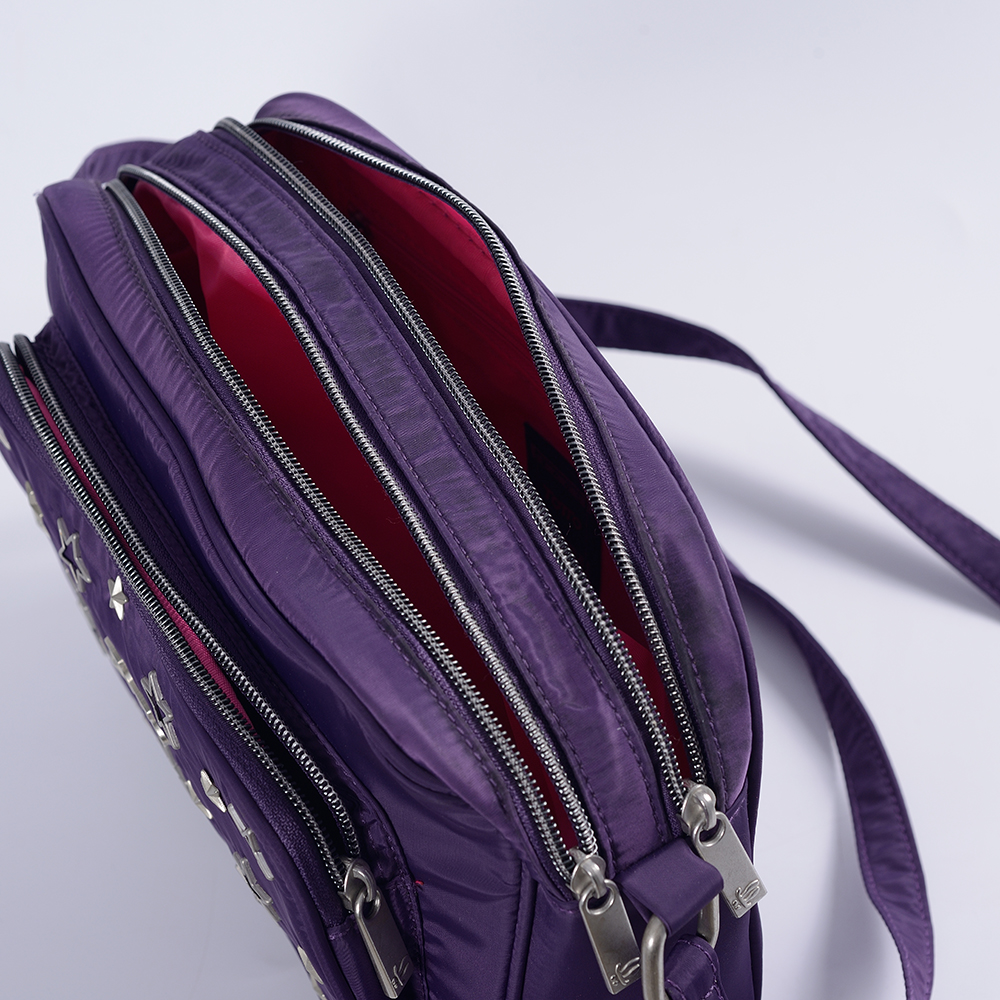 gyári egyedi tervezésű állítható pánt unsex crossbody táska négyzet alakú fém kiegészítők dekoráció